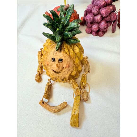 Vintage Anthropomorphic 6 Fruit Figurines Shelf Sitters - Picture 4 of 9